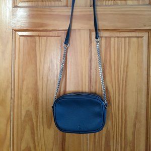United Colors of Benetton Crossbody Purse/Bag with metal chain